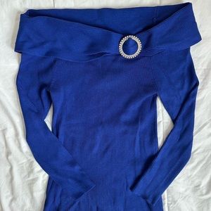 Y2K off the shoulder sweater